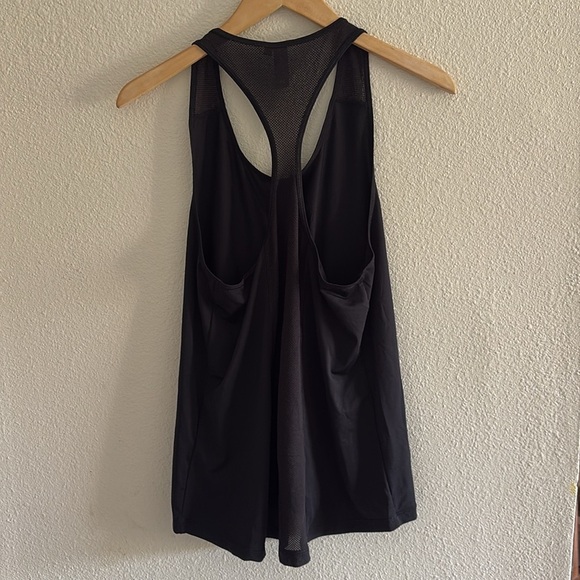 Sweaty Betty Mesh Tank - Picture 2 of 3